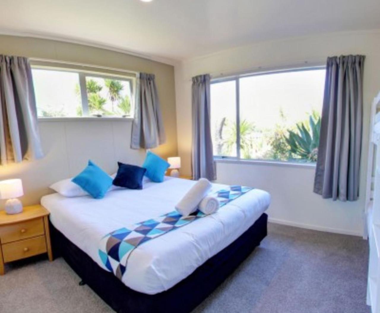 Russell Top 10 Holiday Park الغرفة الصورة